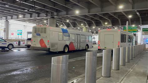 are there shuttles from jfk to china town